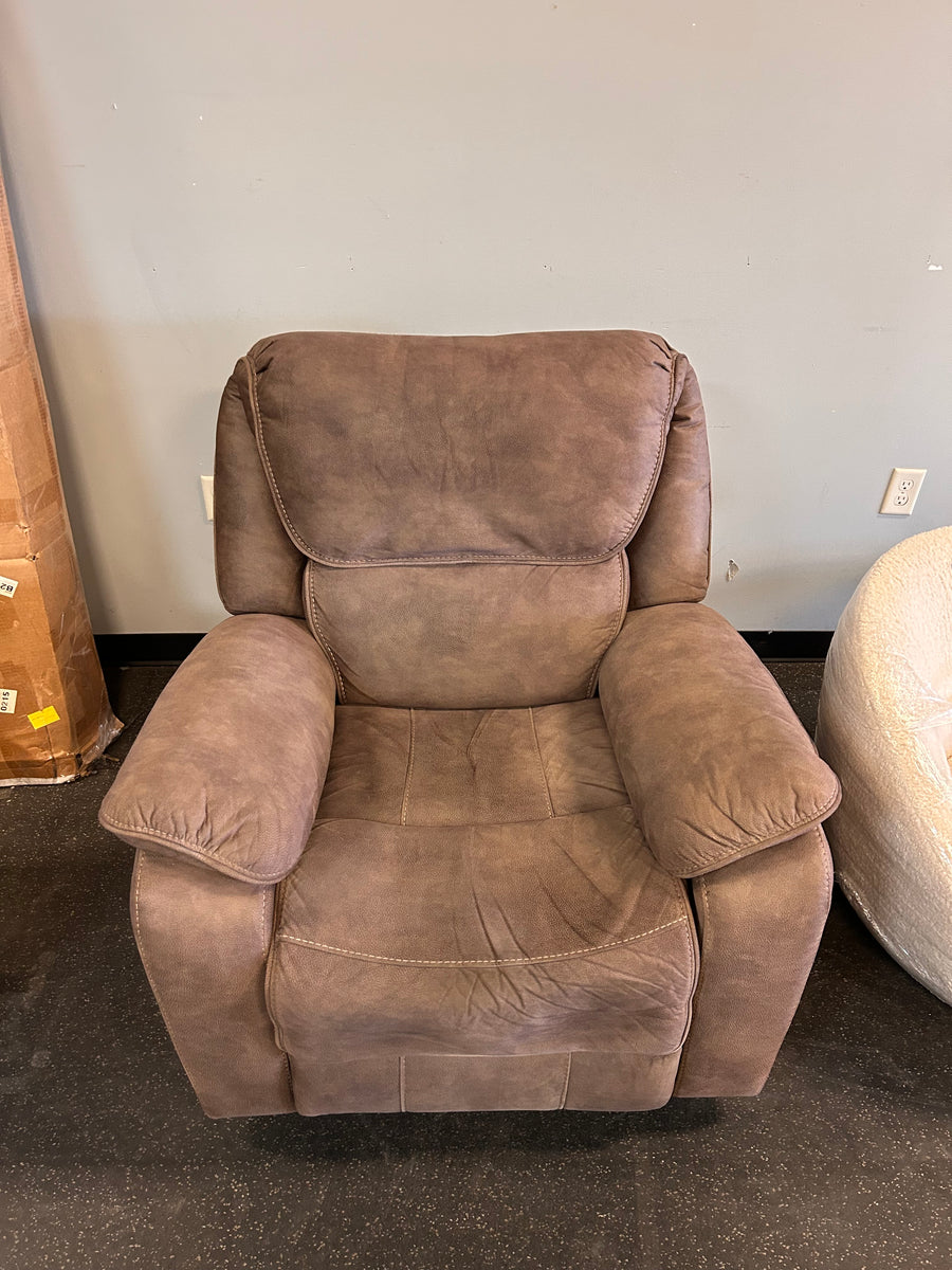 Barcalounger Fabric Manual Recliner! (NEW) Brand new Big Catch