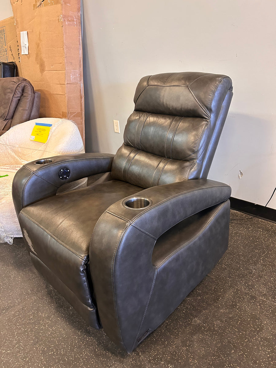 Altino Leather Power Recliner! (DEPARTMENT STORE RETURN! HEADREST