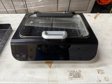 Gourmia FoodStation 5-in-1 Smokeless Grill & Air Fryer with Smoke-Extracting Technology!! LIGHTLY USED, VERY CLEAN!!