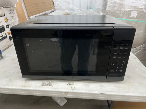 Mainstays 2.2 cu ft Microwave Ovens in Black! (NEW OUT OF BOX)!!