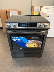 Samsung 30" 6.3 cu. Ft. Smart Induction Slide-in True Convection Range with Smart Dial & Air Fry!! BRAND NEW(VERY MINOR SCRATCHES ON SIDE, HARDLY NOTICEABLE)!!