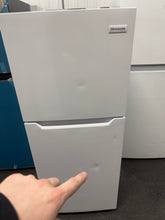 Frigidaire 10.1 cu. ft. Garage Ready Top Freezer Refrigerator in White, ENERGY STAR