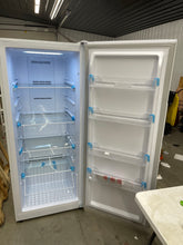 Hamilton Beach,17 Cu. ft. Upright Convertible Freezer and Refrigerator, HBFRF1798, White- new