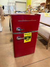 Magic Chef Retro 3.2 cu. ft. 2 Door Mini Refrigerator in Red!! NEW OUT OF BOX!!