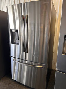 Samsung 27-cu ft French Door Refrigerator with Dual Ice Maker (Fingerprint Resistant Stainless Steel) ENERGY STAR! (NEW - DENTED)