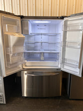 Samsung 27-cu ft French Door Refrigerator with Dual Ice Maker (Fingerprint Resistant Stainless Steel) ENERGY STAR! (NEW - DENTED)