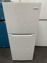 Frigidaire 10.1 cu. ft. Garage Ready Top Freezer Refrigerator in White, ENERGY STAR