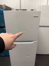 Frigidaire 10.1 cu. ft. Garage Ready Top Freezer Refrigerator in White, ENERGY STAR