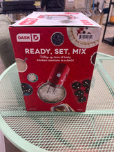 Dash 3 qt. 6 Speed Stand Mixer, Red! New in box