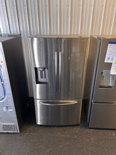 Samsung 27-cu ft French Door Refrigerator with Dual Ice Maker (Fingerprint Resistant Stainless Steel) ENERGY STAR! (NEW - DENTED)