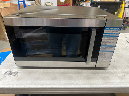 Hamilton Beach 1.6 Cu ft Sensor Cook Countertop Microwave Oven in Stainless Steel!! NEW(DENTED FROM SHIPPING, TESTED WORKS GREAT)!!