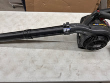 Black Max 26cc 2-Cycle Engine 400 CFM and 150 MPH Gas Blower / Vacuum! (USED ONCE - LIKE NEW IN THE BOX)