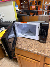 Hamilton Beach 1.1 cu ft CounterTop Microwave Oven, 1000 Watts, Black Stainless Steel! (NEW OUT OF BOX,
