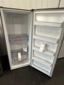 Frigidaire 13 cu. ft. Auto Defrost Garage Ready Upright Freezer in Fingerprint-Resistant Stainless Look!! BRAND NEW(SCRATCH & DENT)!!