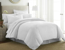 ienjoy Home Collection Soft Brushed Microfiber Duvet Cover Set, Full/Queen, White- NEW IN BAG!!!