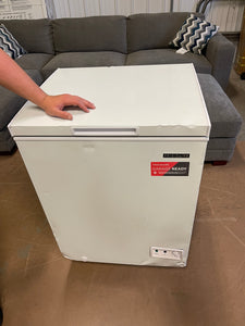 Frigidaire 5.0 Cu. ft. Chest Freezer, White! Used - minor dents - works great