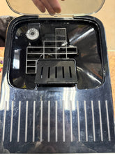 De'Longhi Magnifica Plus Bean-to-Cup Espresso and Cappuccino Machine, Silver