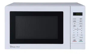 Magic Chef 17.3 in. W, 0.7 cu. ft. Countertop Microwave in White with 700-Watt Cooking Power! (NEW IN BOX)