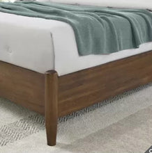 Universal Broadmoore Powell Queen Bed! (NEW - SCRATCHED) - (PHOTOS SHOEN PREVIOUSLY ASSEMBLED FRAME!)