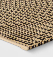 Micro Grid Rectangular Woven Indoor Outdoor Area Rug - 6’7” x 9’! (NEW - WRAPPED IN PLASTIC)