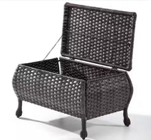 Brown Wicker Outdoor Patio Storage Coffee Table! (NEW IN BOX)