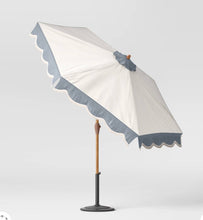 Round Scalloped Fringe-Edge Outdoor Patio Market Umbrella - new!