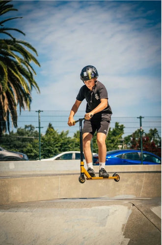 Rail RX Pro Kick Scooter - Gold- new
