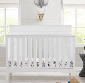 Delta Children Skylar 6-in-1 Convertible Crib, White! (NEW IN BOX)