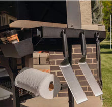 Blackstone 4-Burner Liquid Propane Outdoor Griddle with Hood in Black!! NEW IN BOX!!