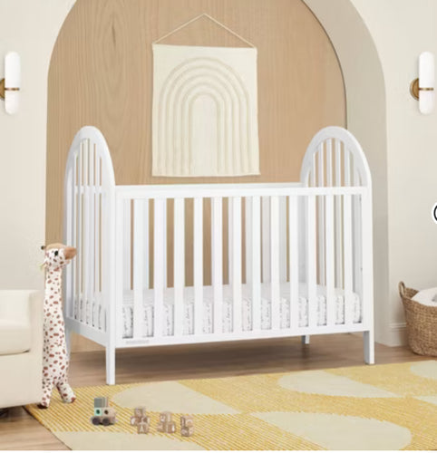 Delta Children Milano 4-in-1 Convertible Crib, White! (NEW IN BOX)