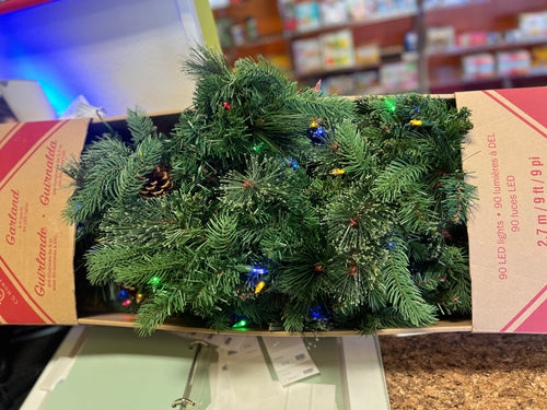Costco Pre-Lit GARLAND 90 DUAL COLOR LED LIGHTS 9 FT- NEW IN BOX!!!