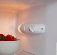 Avanti Apartment Refrigerator, 7.3 cu. ft, in White!! BRAND NEW(DENTED & MINOR CRACK INSIDE)!!