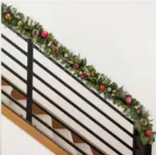 9ft (2.7m) Pre-Lit Dceorated Garland with 90 LED Lights in Gold and Red!

-New in the box