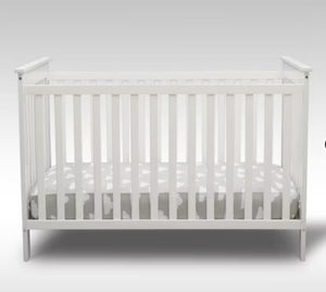 Delta Children Adley 3-in-1 Convertible Crib, White! (NEW IN BOX)