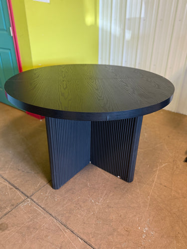 Better Homes & Gardens Lillian Fluted Round Expandable Dining Table, Black Wood Finish!! NEW AND ASSEMBLED(CHIPPED UP FROM SHIPPING)!!