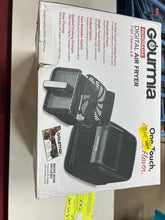 Gourmia Panorama 7-QT Digital Air Fryer with Panoramic View, Holographic Display, & 12 Presets, Black! new in box