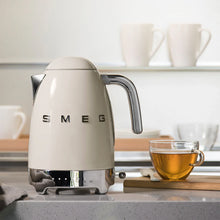 Smeg 50's Retro Style Aesthetic Electric Kettle, Cream- slightly used - works great!