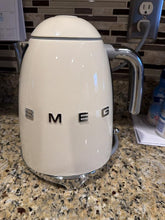 Smeg 50's Retro Style Aesthetic Electric Kettle, Cream- slightly used - works great!