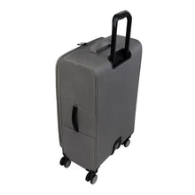 it luggage Census 32" Softside Checked 8 Wheel Spinner!

-Brand new out of the box