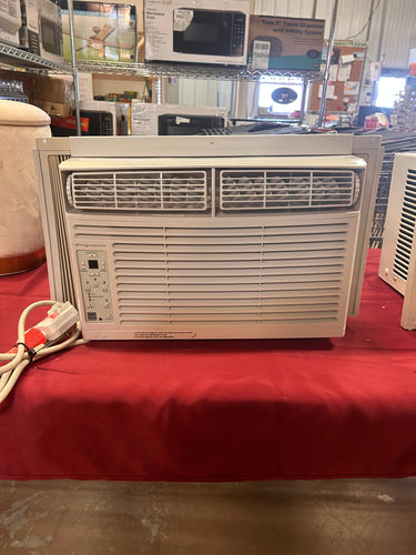 Frigidaire 8,000 BTU Digital Window Air Conditioner W/Remote! (USED)