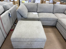 Thomasville Tisdale 6-Piece Modular Sectional with Storage Ottoman, Taupe — BRAND NEW!!