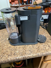 Ninja Single-Serve Pods & Grounds Specialty Coffee Maker, K-Cup Pod Compatible, Built-In Milk Frother, 6-oz. Cup to 24-oz. Travel Mug Sizes, Iced Coffee Maker, Gray used works great!!!!