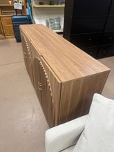 BELLEZE 65 Inch Fluted Buffet Cabinet with Storage, Symmetrical Arc Accent Sideboard Large Console Table for Dining Room, Kitchen, and Living Room (Caramel Brown)