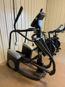 PROFORM 16.0 MME Elliptical!! NEW AND ASSEMBLED(MINOR CRACK FROM SHIPPING)!!