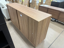 BELLEZE 65 Inch Fluted Buffet Cabinet with Storage, Symmetrical Arc Accent Sideboard Large Console Table for Dining Room, Kitchen, and Living Room (Caramel Brown)