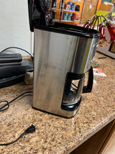 Cuisinart Stainless Steel 14-Cup Coffee Machine, Silver!!! (Used tested works great)