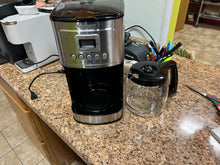 Cuisinart Stainless Steel 14-Cup Coffee Machine, Silver!!! (Used tested works great)