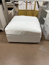 White Slip Cover Storage Ottoman! (NEW)