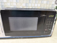 Mainstays 0.7 Cu ft Countertop Microwave Oven, 700 Watts, Black!! NEW IN BOX!!