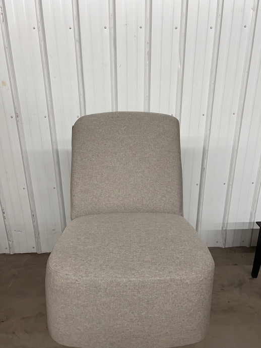 Rocking Floor Lounge Dorm Chair - Room Essentials! (NEW IN BOX)